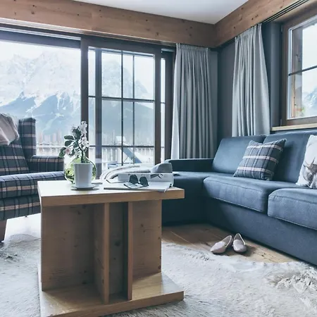 Pur & Aparthotel Lermoos