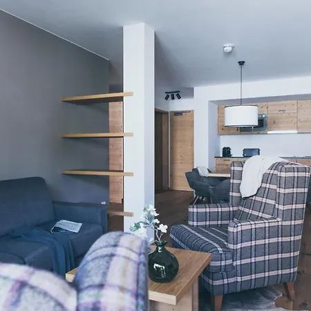 Pur & Aparthotel 4*