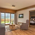 Apartahotel Pur & 4*