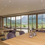Apartahotel Pur & 4*