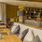 Aparthotel Pur &