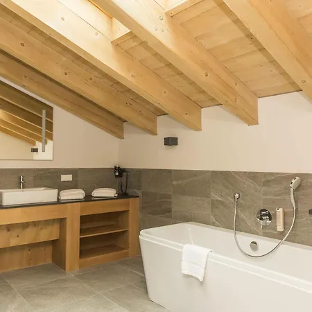 Pur & Apartmanhotel Lermoos