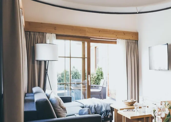 Pur & Aparthotel Lermoos